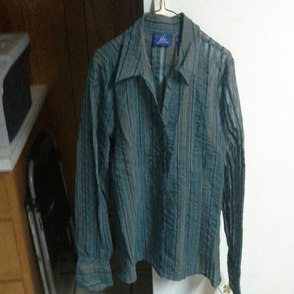 Women's shirt